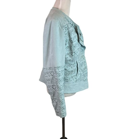 🟣🟣🟣 CHICOS Womens Size 1 Petite Blue Floral Padded Shoulder Zip-Up Sweater - Picture 4 of 9